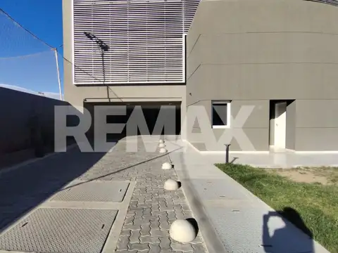 Departamento en Venta en Neuquén, USD 235.000