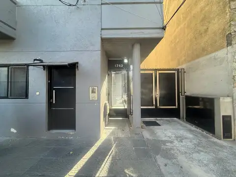 DÚPLEX EN LANUSITA – 2 AMB (POSIBLE 3) Lanus Oeste