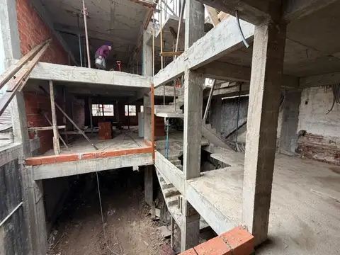 Departamento en Venta con 1 cocheras