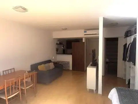 José Hernández 2700