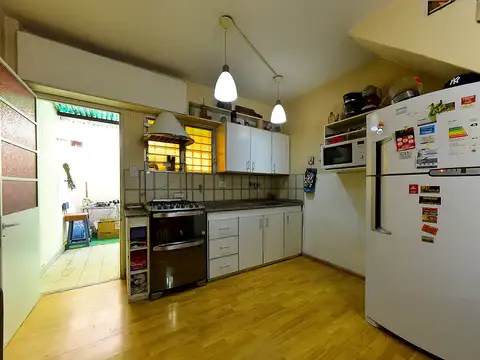 Depto Tipo Casa en Venta 42 años