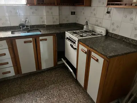 Departamento 4 ambientes con 1 baño