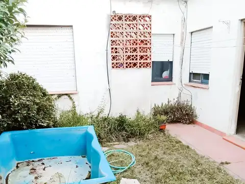 Avenida Caseros 248 e/ Carlos Gardel y Ascasubi