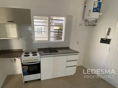 Depto Tipo Casa en Alquiler de 1 dormitorio