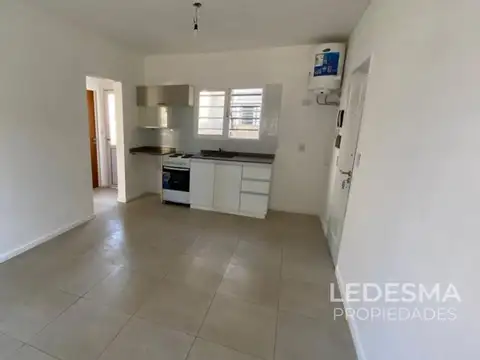 Depto Tipo Casa en Alquiler de 2 ambientes
