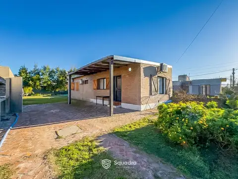 VENTA | PERMUTA - Casa de dos dormitorios, Jardín y Piscina - Barrio Tierra de Sueños 3, Roldan.