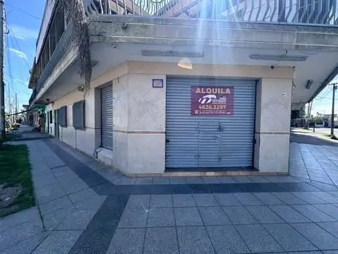 Local en Alquiler en Gregorio de Laferrere, $ 1.200.000