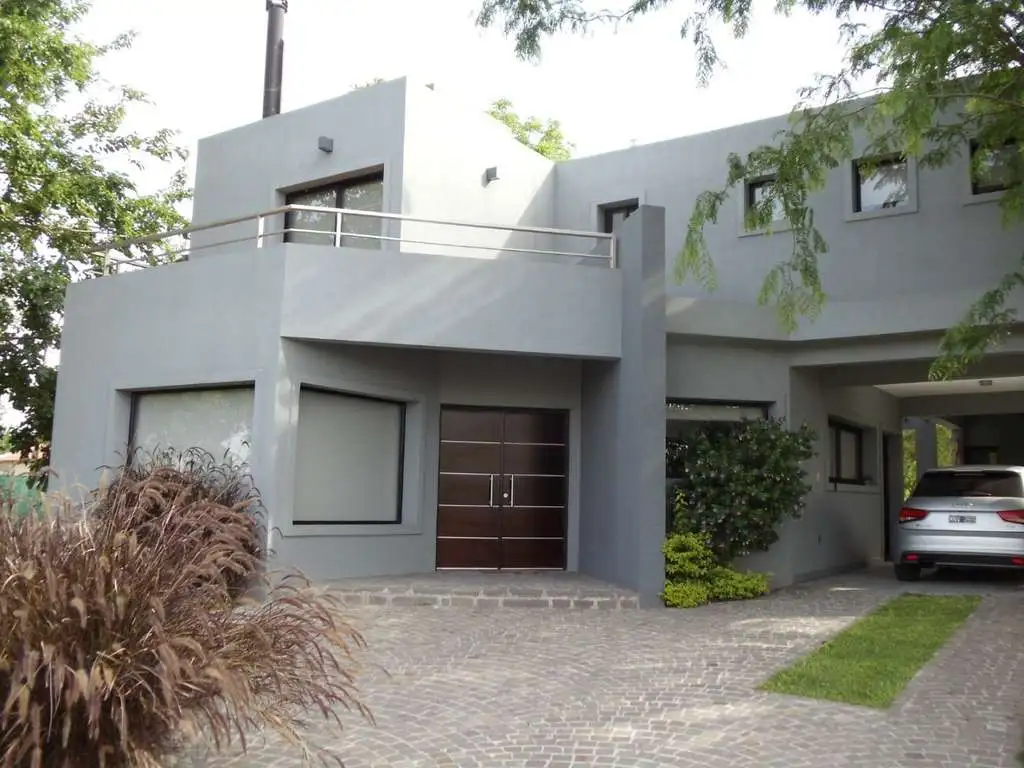 Casa en Alquiler en Las Acacias Hudson - 3 dormitorios