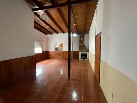 VENTA - Departamento PA, 2 dormitorios con balcón al frente - Larrea, Rosario.