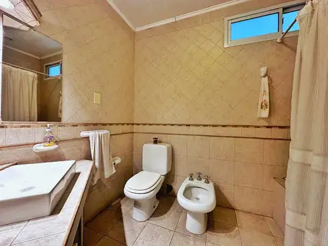 Venta casa 5 amb. Villa Adelina, terraza, garage