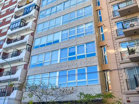 Venta Departamento 3 amb. Terraza propia. Cochera. Lamadrid al 2500