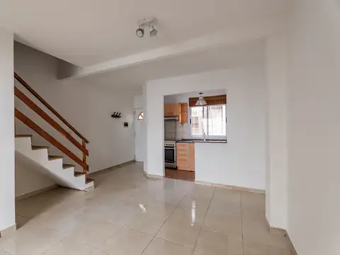 Depto Tipo Casa en Venta de 3 dormitorios