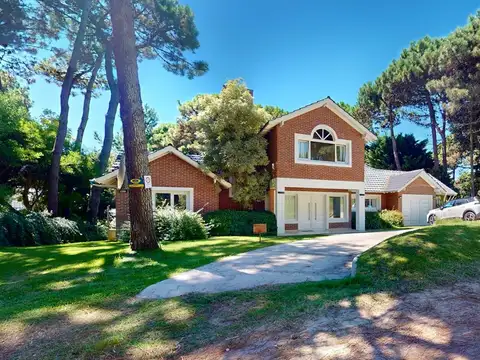 Casa en Venta en Pinamar, USD 350.000