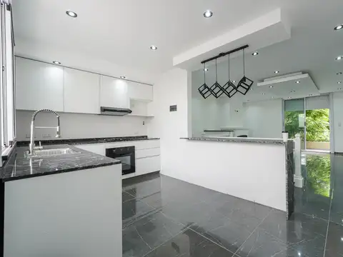 Depto Tipo Casa en Venta de 3 ambientes