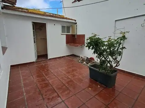 Depto Tipo Casa en Venta con 1 cocheras