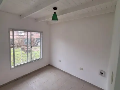 Depto Tipo Casa en Alquiler de 2 ambientes