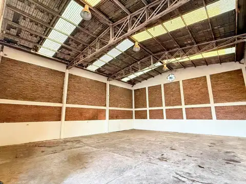Salto Uruguayo 100