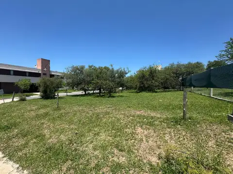 lote esquina en barrio privado las cañitas CONSULTE OTROS LOTES desde 57 mil dolres