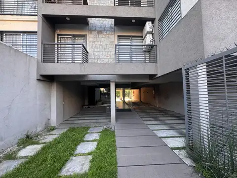 En venta departamento monoambiente morón balcón