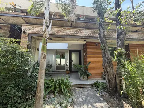 Casa en venta 3 amb. en Hurlingham BARRIO CERRADO