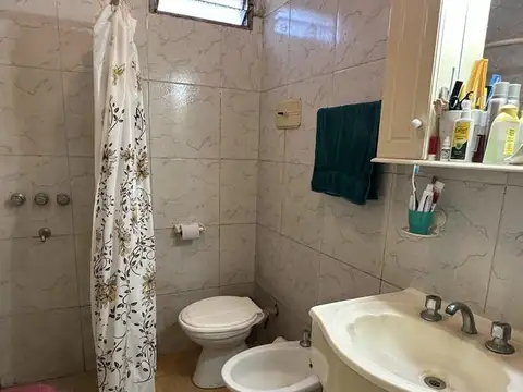 Casa en Venta con 6 cocheras