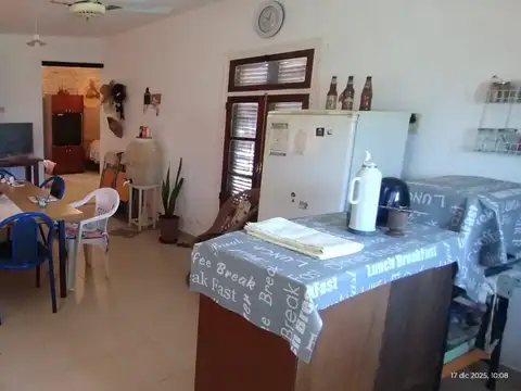 CASA QUINTA CON PARQUE DE 5000M2.