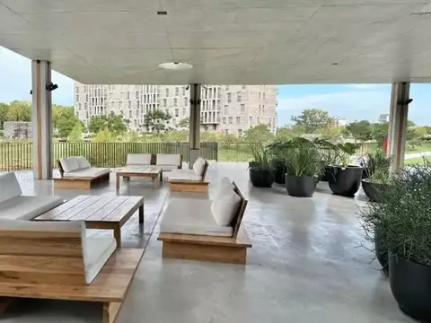 Solís Y Río De Luján