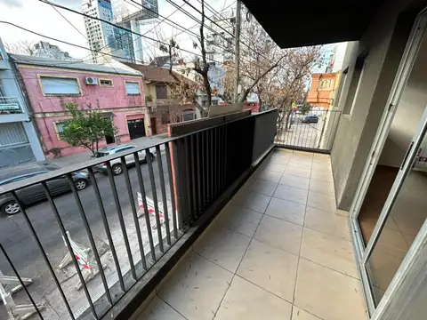 Departamento en Venta en Parque Chacabuco, USD 110.000