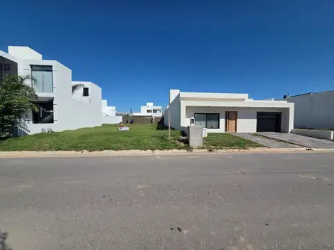 Terreno en Venta en Docta, USD 72.000