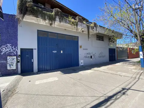 Galpón en el barrio Santa Mónica.