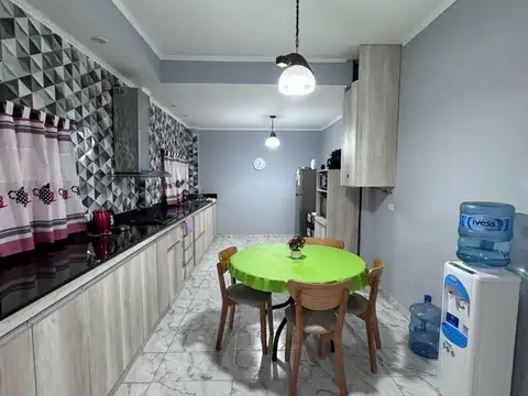 VENTA CASA 4 AMB COCHERA FONDO PILETA