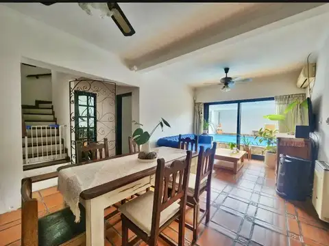 Casa 5 ambientes con 2 baños