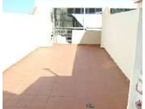 Depto Tipo Casa 2 ambientes con 1 baño