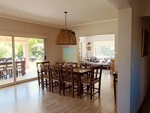 Casa en Alquiler Temporal en Ayres Plaza, USD 4.000