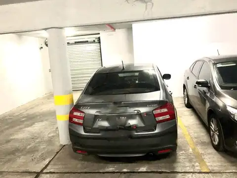 Cochera Fija cubierta en Venta Villa del Parque