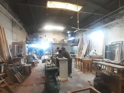 LOCALES - A LA CALLE - AVELLANEDA, GRAN BS. AS. SUR