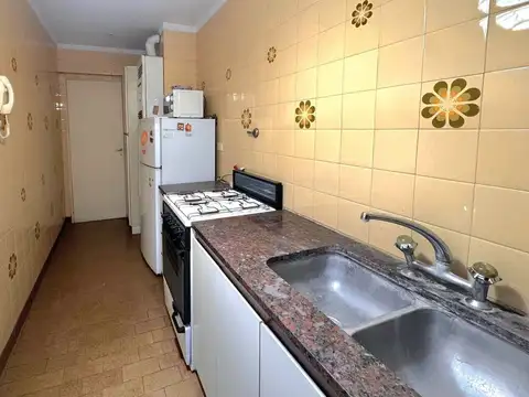 Venta Dpto 2 Ambientes Frente Balcon La Perla