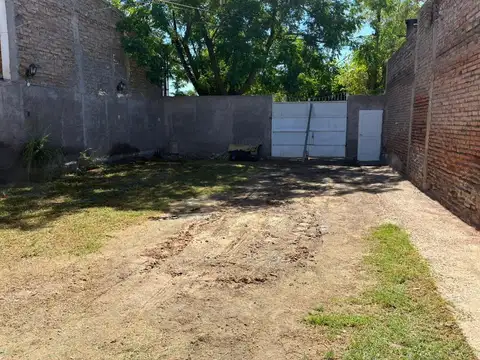 Casa 3 ambientes con 1 baño