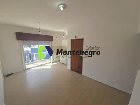 Calle 152 1800, Piso 1