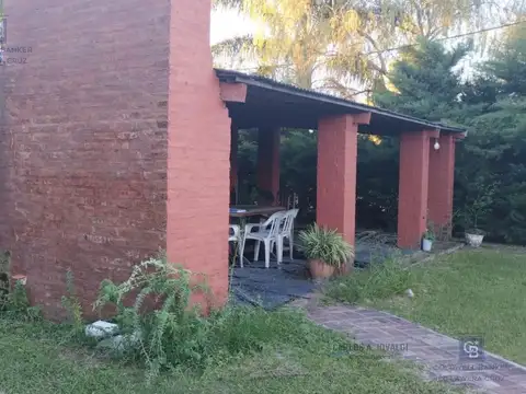 Casa-Quinta con Gran terreno en Arroyo Leyes