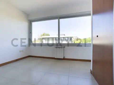 DEPARTAMENTO EN ALQUILER EN CITY BELL TIPO DUPLEX DE DOS DORMITORIOS