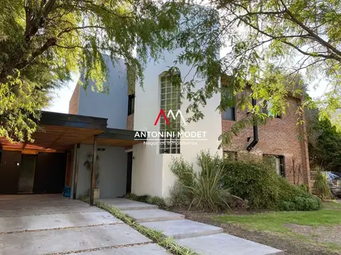 CASA EN VENTA  - APTA CREDITO- MASCHWITZ PRIVADO