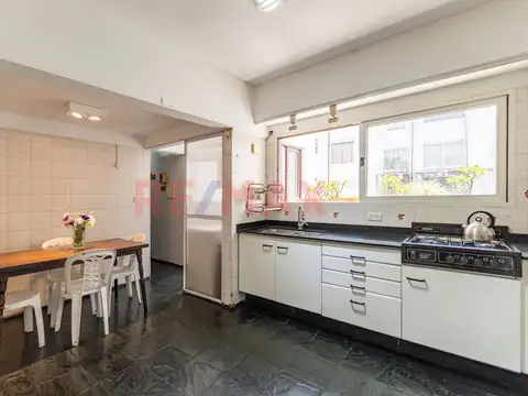 Departamento 5 ambientes con 3 baños