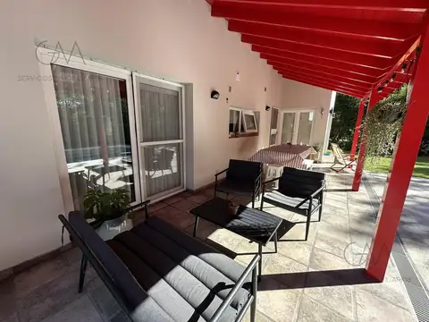Casa en Alquiler en Rumenco, USD 2.800