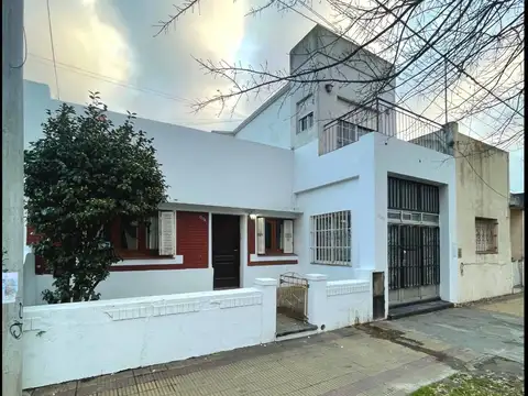 Casa en venta - 3 Dormitorios 2 Baños - 300mts2 - Tandil