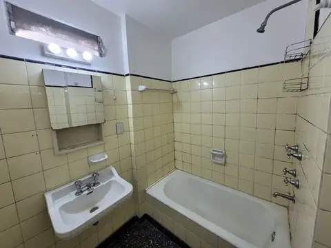 Avenida Coronel Díaz 1400, Piso 5