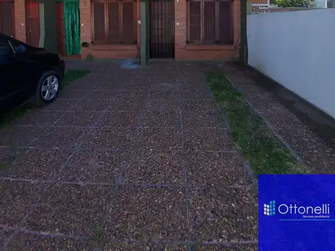 Dúplex en venta de 3 dormitorios c/ cochera en Costa Azul