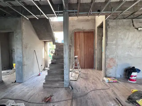 Casa 5 ambientes con 3 baños