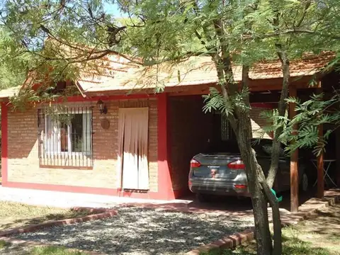 Casa 4 ambientes con 1 baño