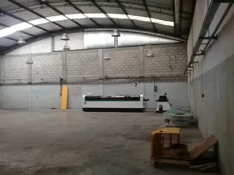 GALPÓN INDUSTRIAL I2 | 1.200 m² | T2 | CASEROS